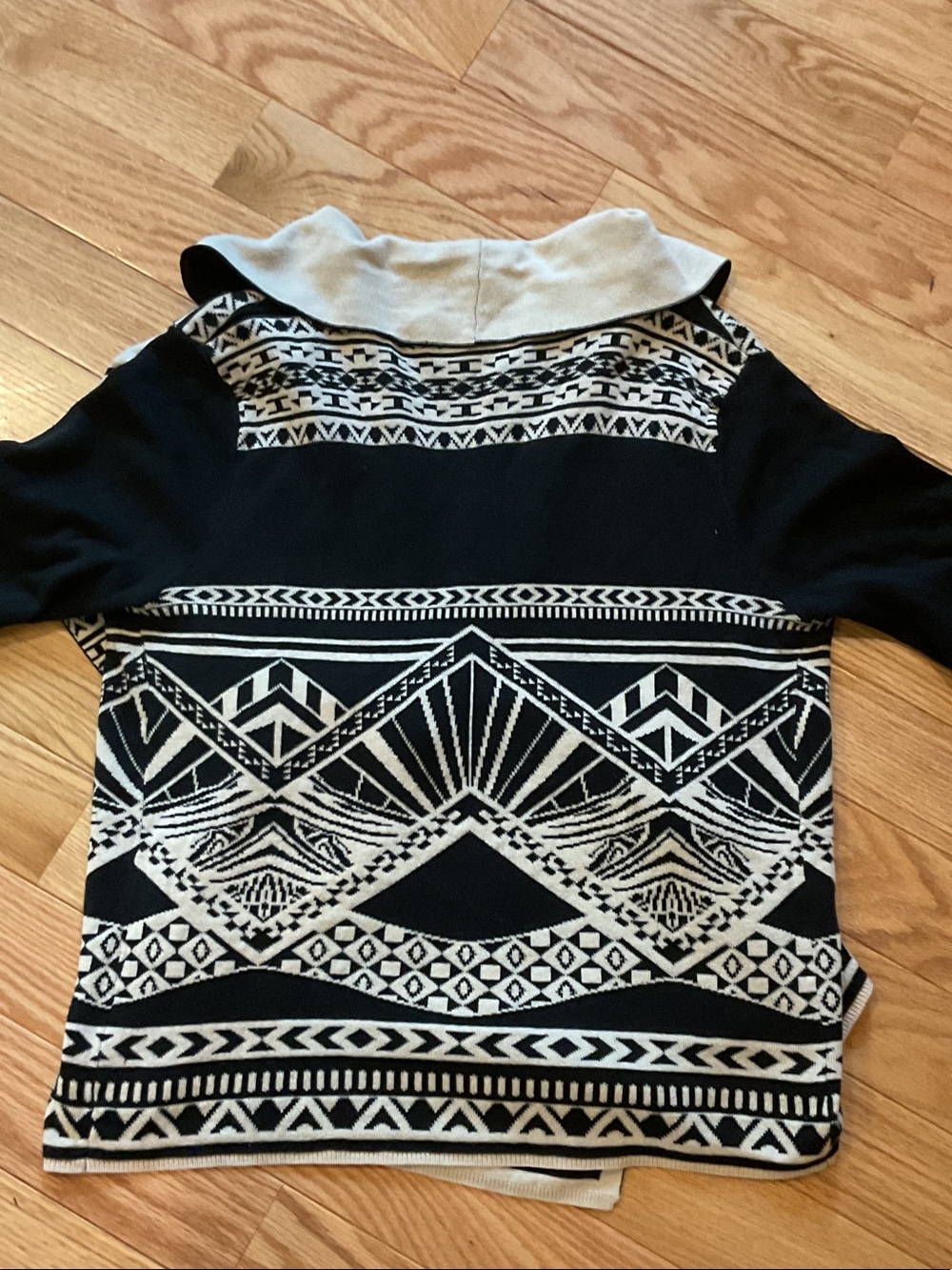 Flying Tomato Black Cream Aztec Women's Sweater Cardigan large distressed elbows - Picture 9 of 13